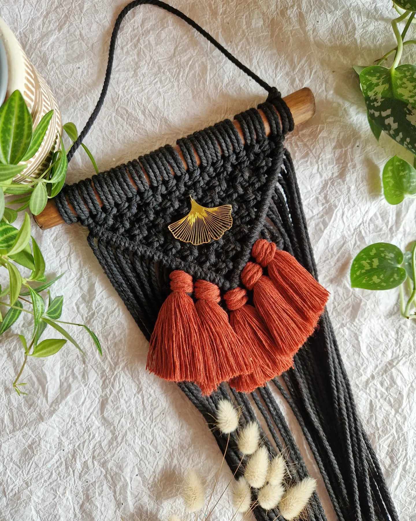 Suspension murale Terracotta avec breloque