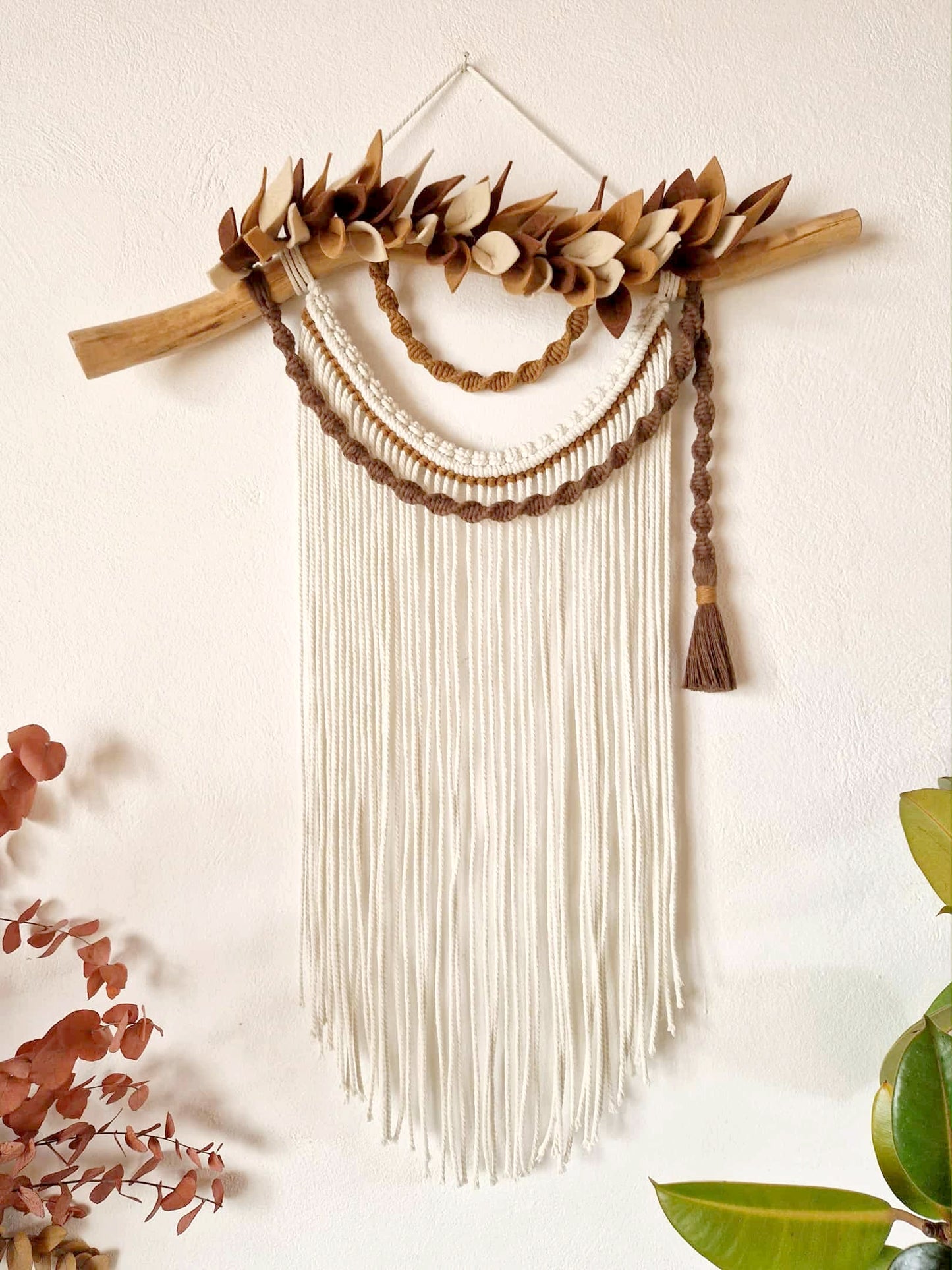 Macramé mural [2025] - écru, chocolat et marron